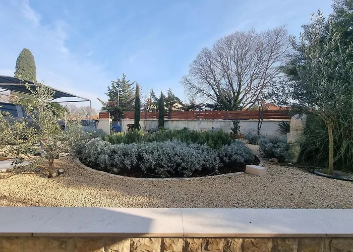 With Parking Space - 22308 Apartman *