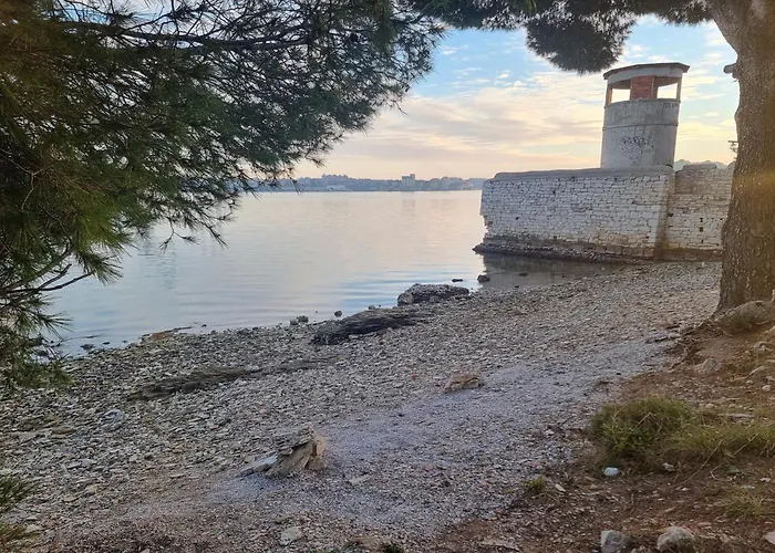 With Parking Space - 22308 Pula