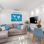 With Parking Space - 22308 Apartamento *