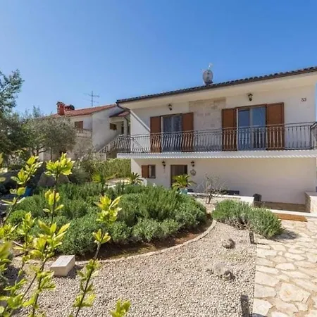 With A Parking Space - 22308 Apartment Pula