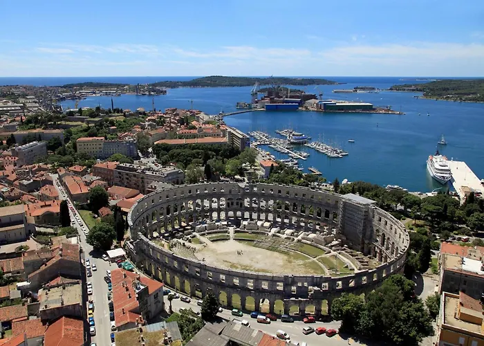 Lejlighed With Parking Space - 22308 Pula